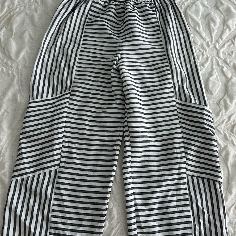 Niche Black and White Striped Pants